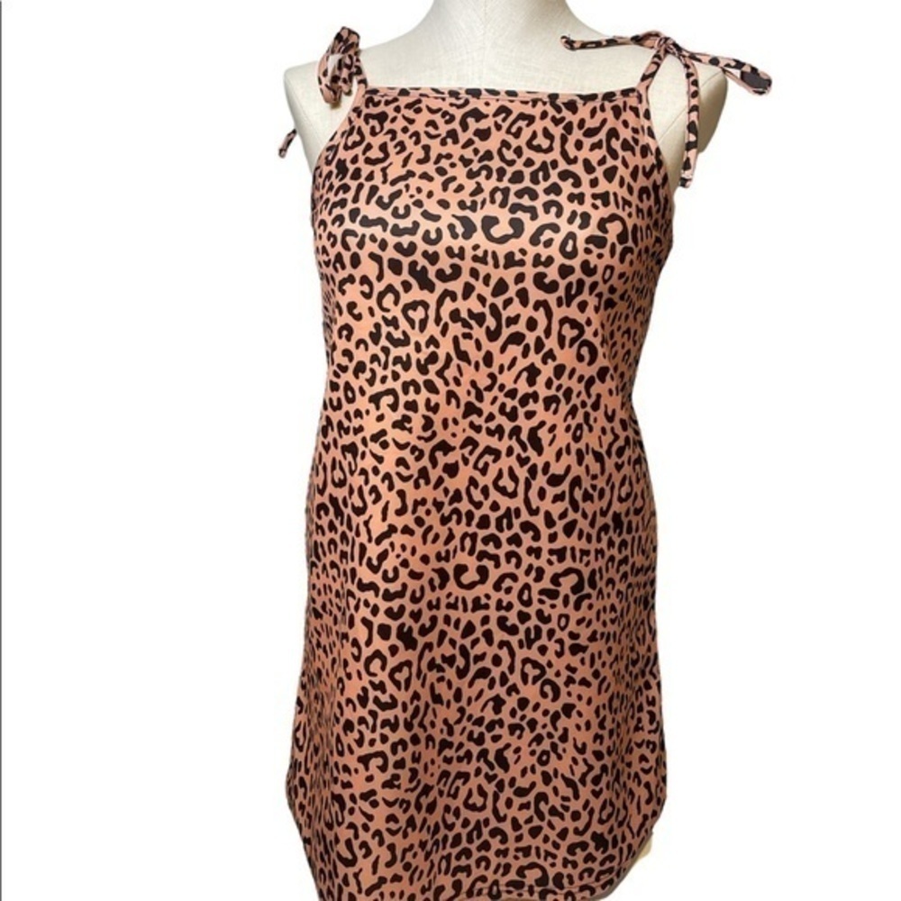 Missguided dress cami tie strap leopard mini dress new size 4